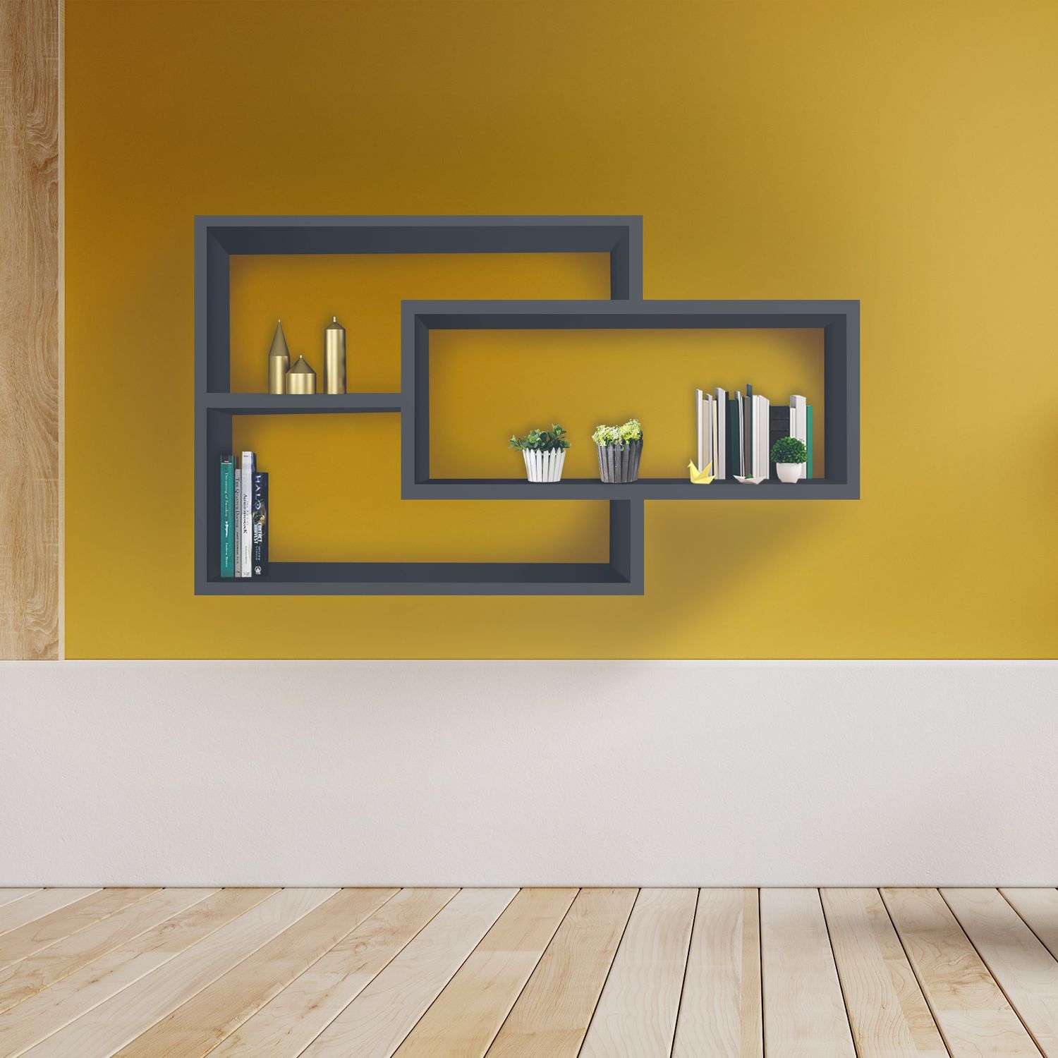 Wandregal Karo in der Farbe Anthrazit an gelber Wand