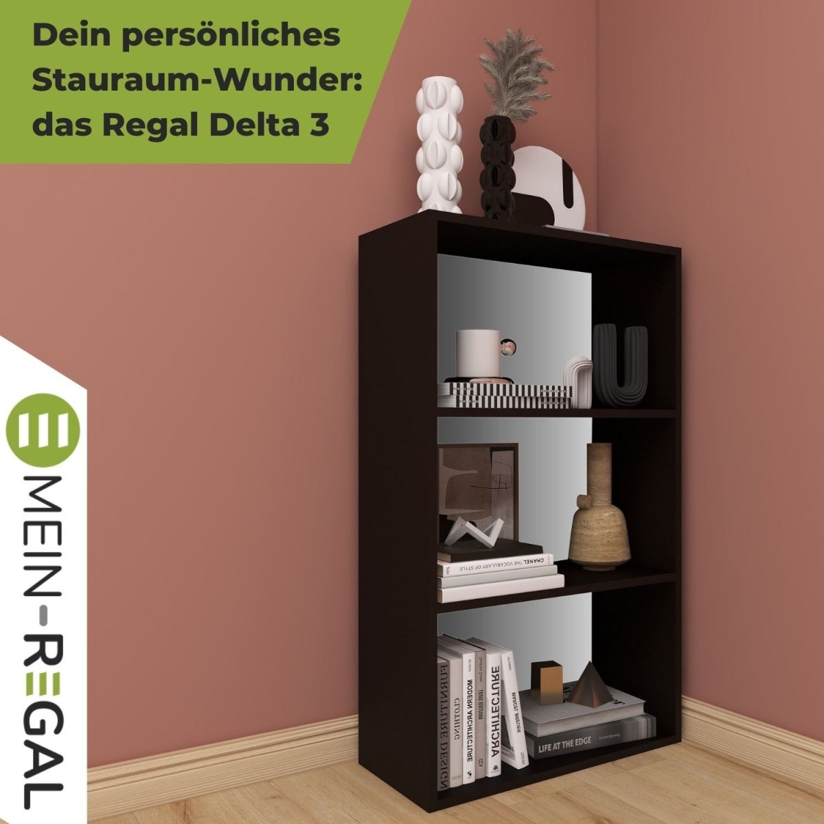 Aktenregal Delta-3 in der Farbe Schwarz mit Büchern und Deko
